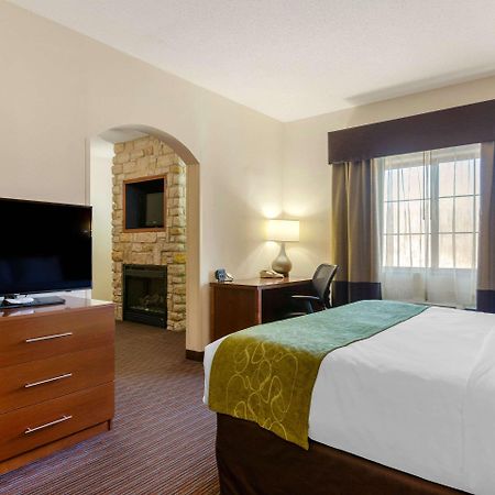 Comfort Suites Stevensville – St. Joseph Eksteriør bilde