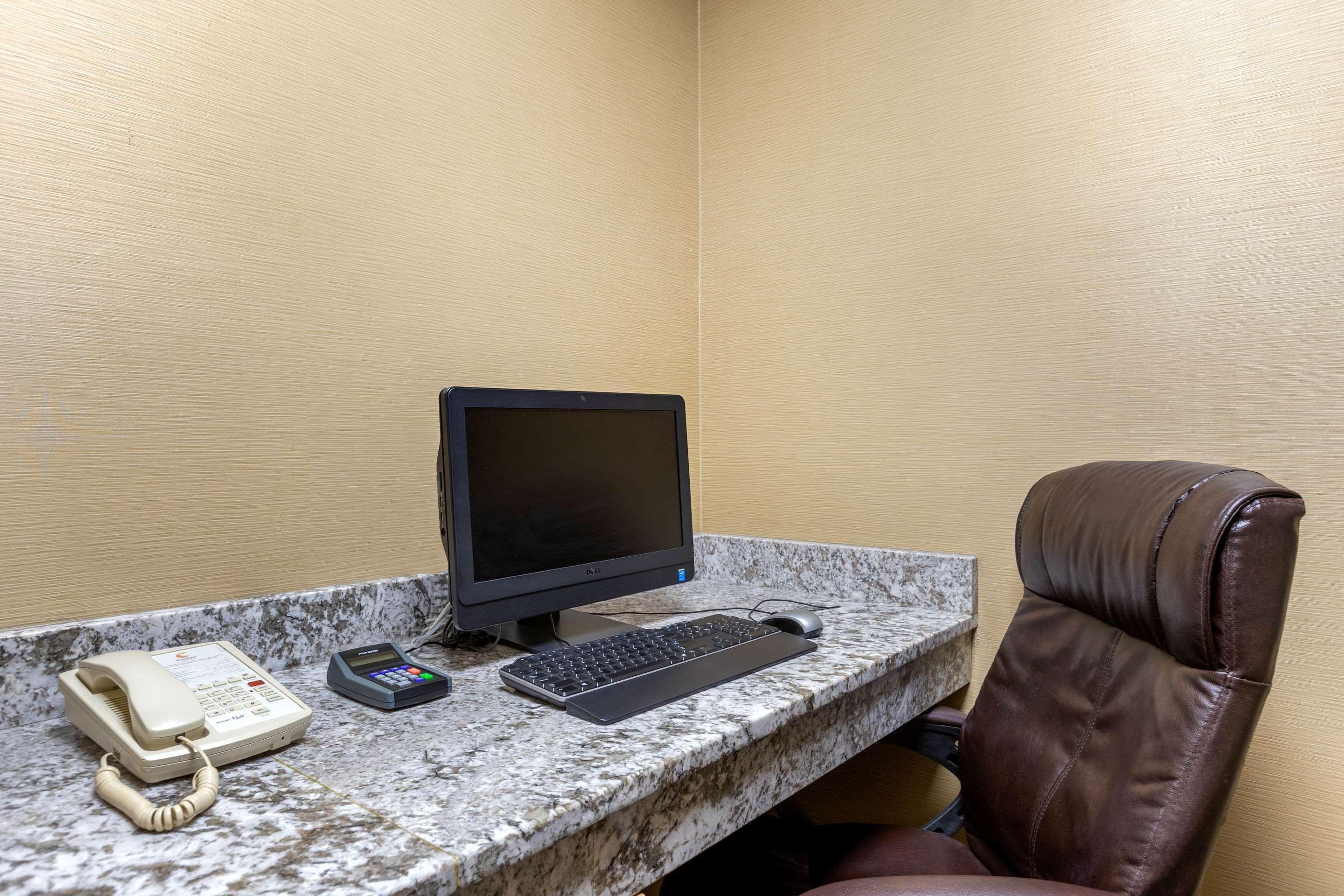 Comfort Suites Stevensville – St. Joseph Eksteriør bilde