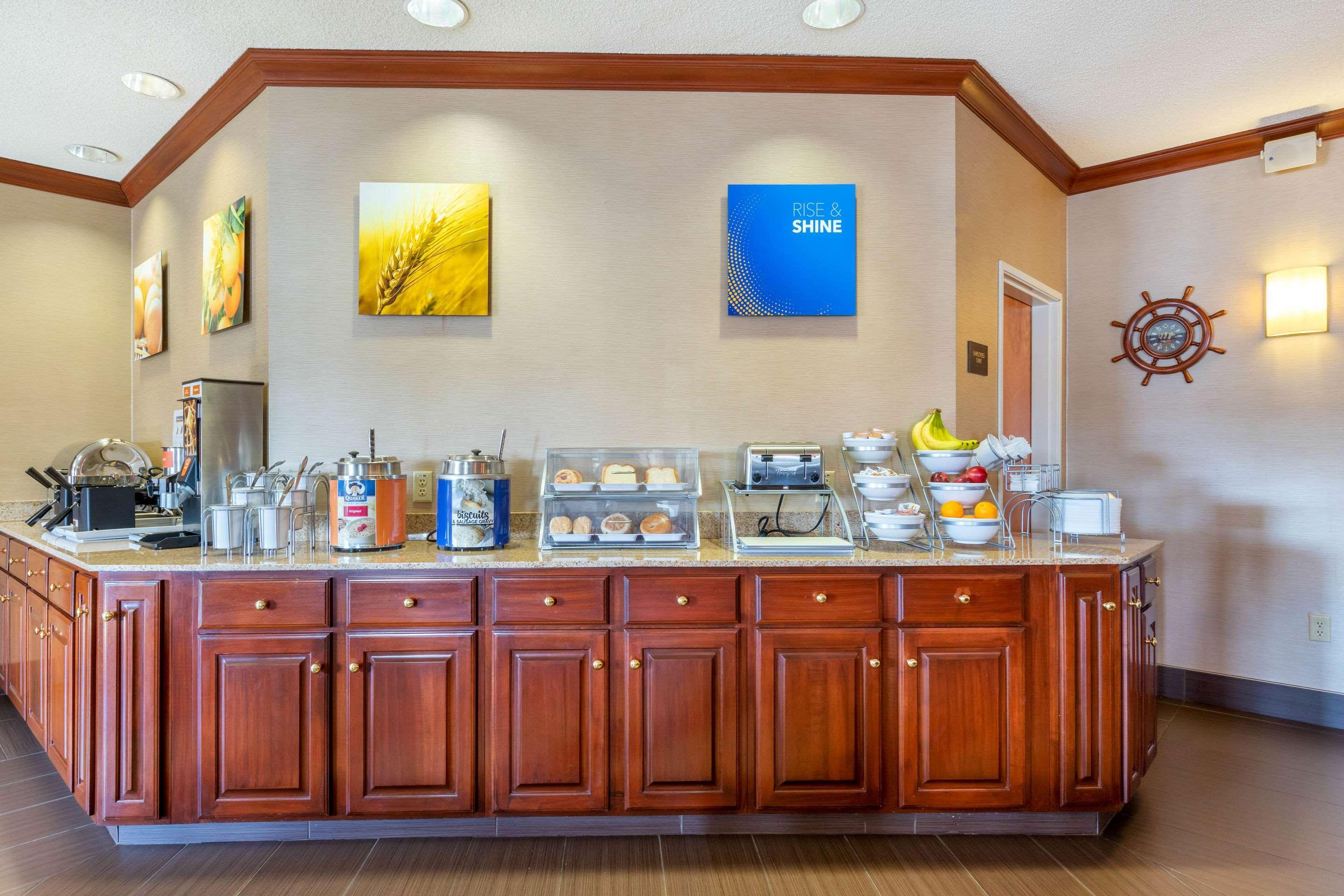 Comfort Suites Stevensville – St. Joseph Eksteriør bilde